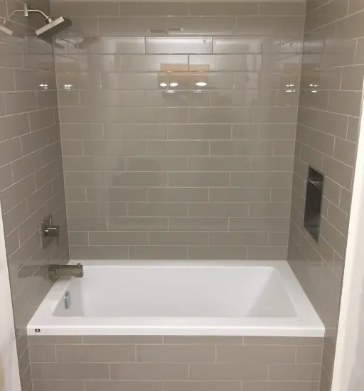 Verschoor finished tub-shower with niche-wide angle - shower niche height post