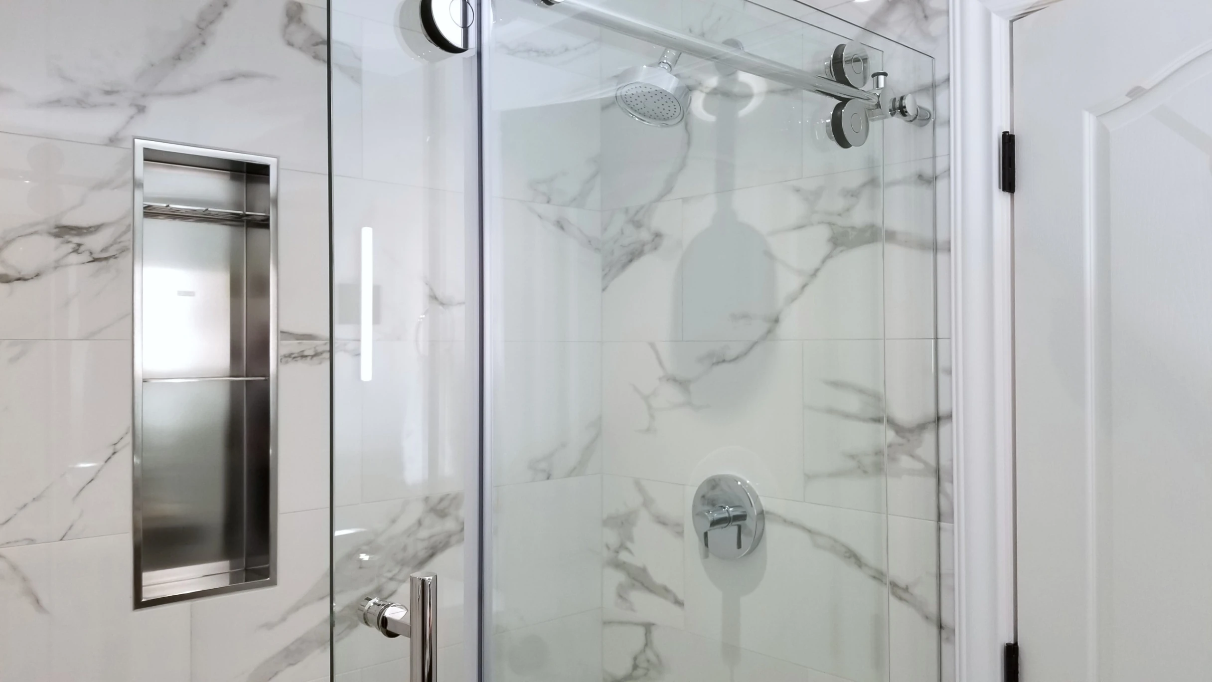 Beta's guest shower-Balsam-Horiz with niche - best tile for shower walls post