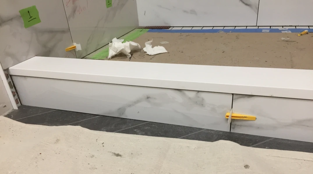 Stone cap to eliminate TET - Tile edge trim post