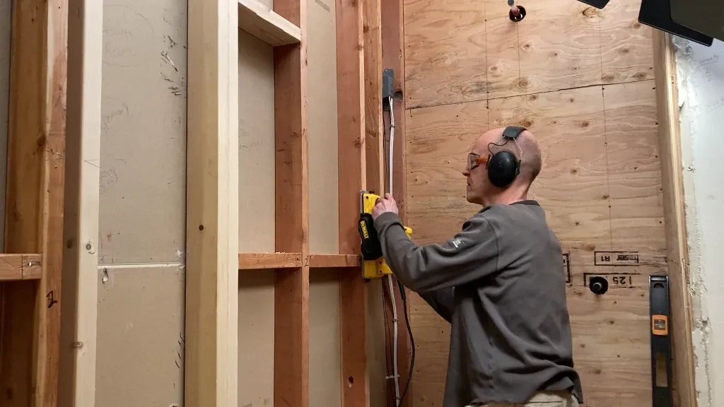 Flattening stud plane