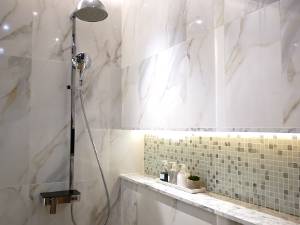 Quartz Corner Shelves in the Shower  Shower corner shelf, Shower niche, Corner  shower tile